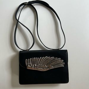 Alexander MqQueen crossbody